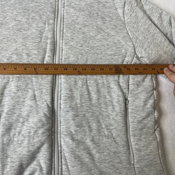 Three Dots Sz Large Light Gray Knit Material Lightweight Puffer Coat Athleisure - Picture 5 of 7